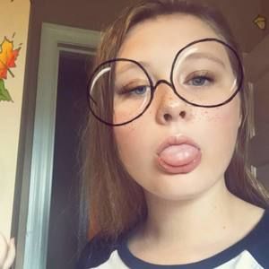 Meet your Posher, Ally
